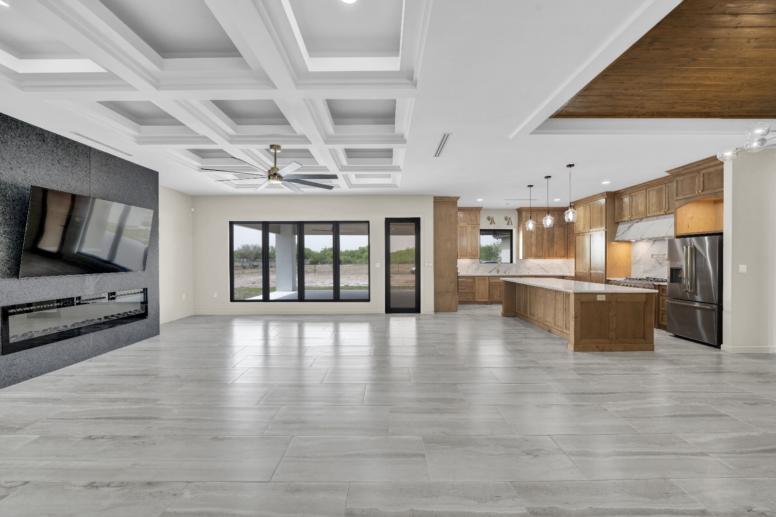 Custom Home — Edinburg photo 2